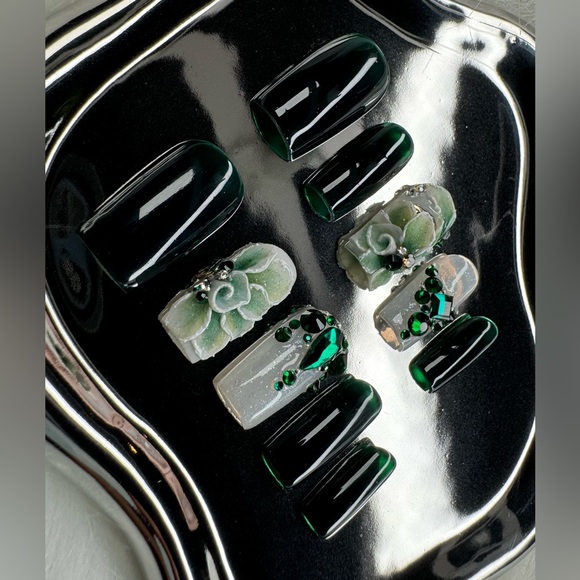 handmade Other - 004 handmade press on nails size XS